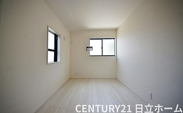 《洋室》　■明るくスタイリッシュな空間になっています。