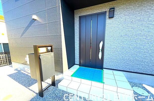 《玄関》 ■我が家の顔である玄関。帰るのが楽しみになりますね。