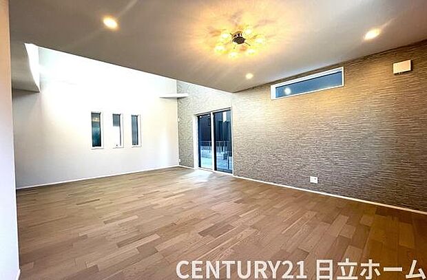 《リビングダイニング》 ■ご家族でゆったりとした時間を過ごす場所です。