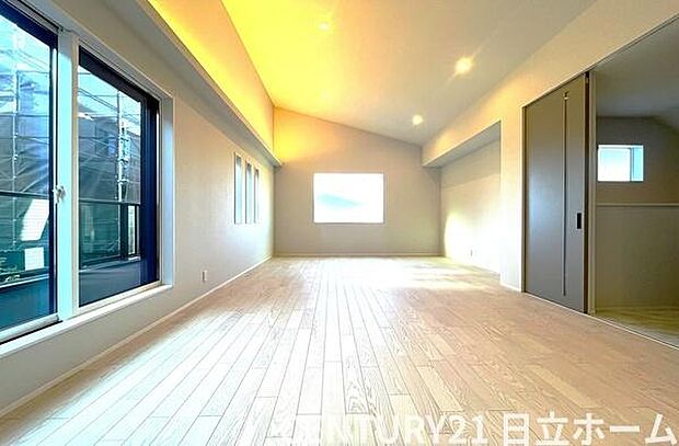 《リビングダイニング》 ■ご家族でゆったりとした時間を過ごす場所です。