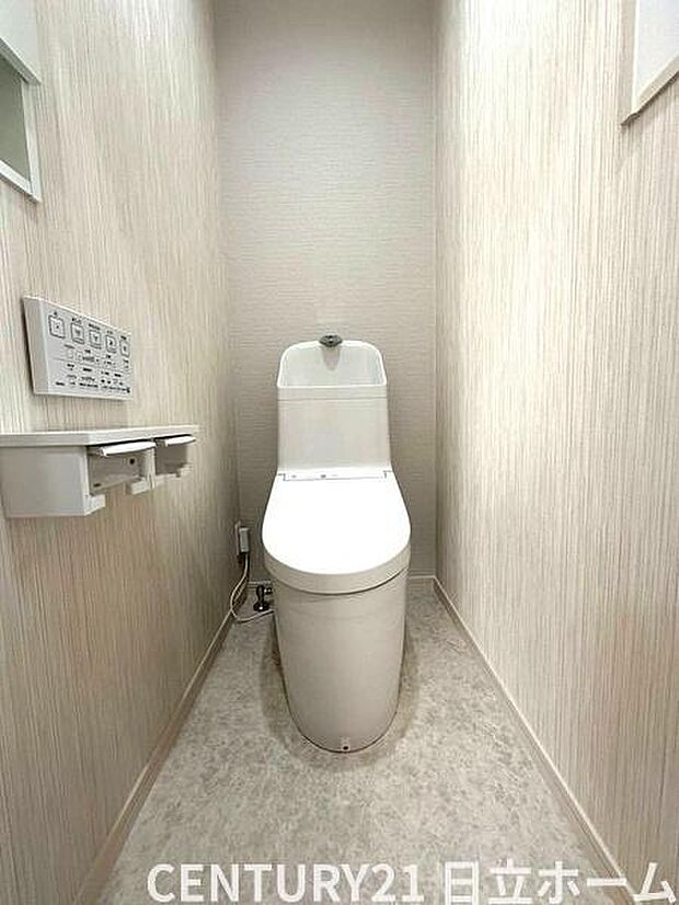 《トイレ》　■清潔感のある落ち着いたトイレ。