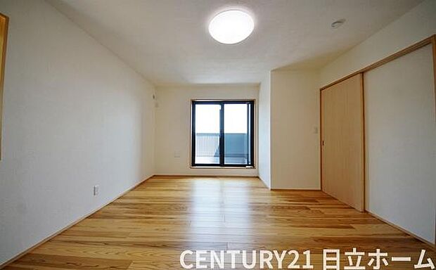 《洋室》　■型にはまらない多才なプライベートルーム。くつろぎの場としてだけでなく、趣味や仕事のパーソナルスペースとしても活躍するゆったりした洋室。落ち着きがあり個の時間をたっぷり楽しめる快適空間です。