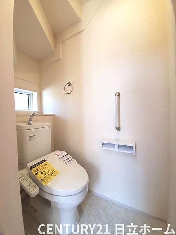 《トイレ》 ■清潔感のある落ち着いたトイレ。