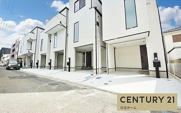 《駐車場》 ■駐車場1可能(車種による)。間口もゆったり。らくらく停められます。