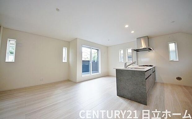 《リビングダイニング》 ■上質な時間を育む暮らしのメインステージ。