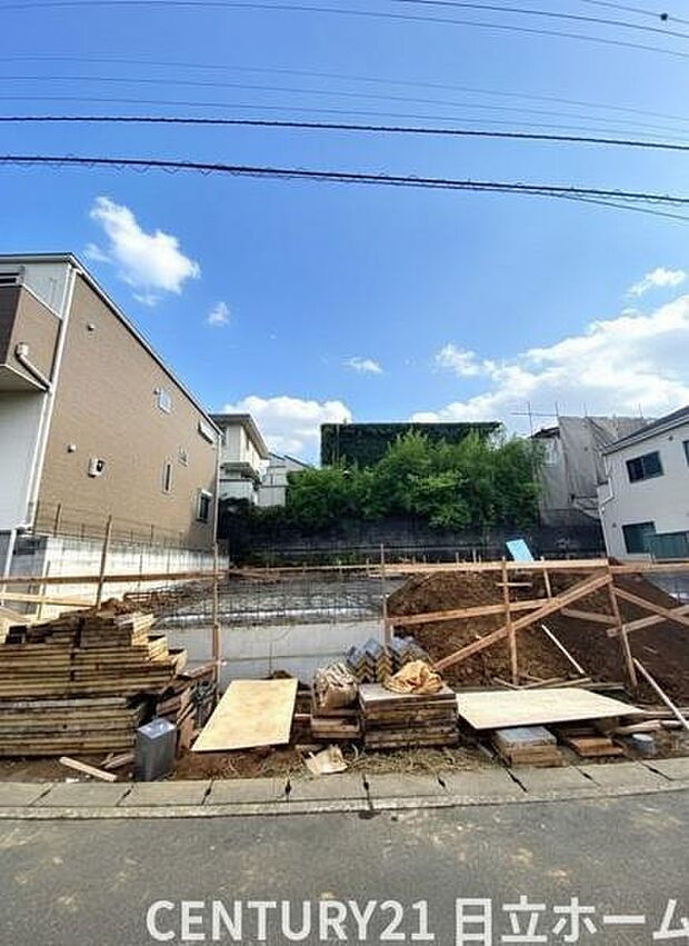 《前面道路》　■落ち着いた住環境です。