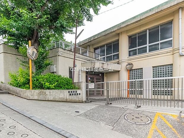 横浜市立菊名小学校まで1093m