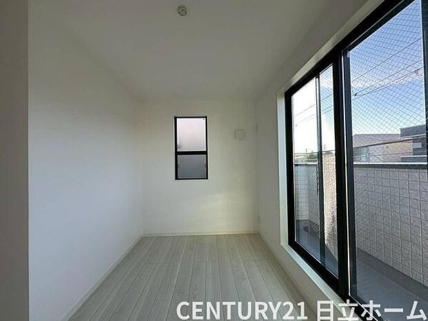 《寝室》 ■心地よい眠りへといざなうしっとりと落ち着いた雰囲気の寝室。