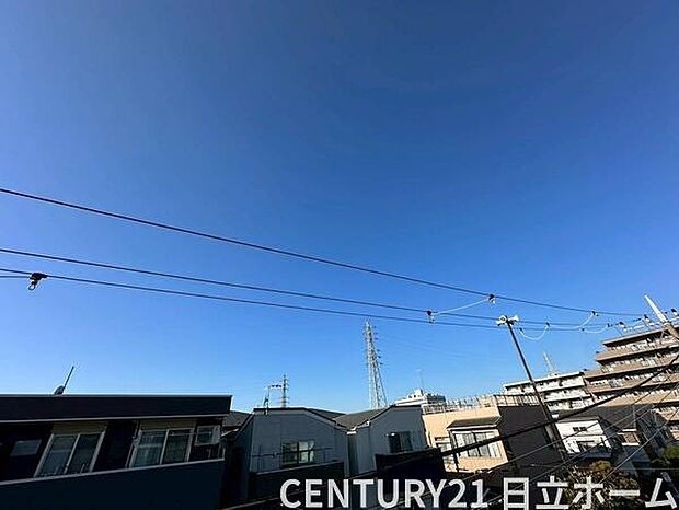 《眺望》 ■「空」×「光」×「風」。開放感を具現化したような現地は、まさに「永住の地」としての選択肢です。