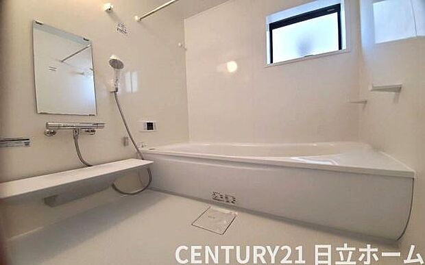 《浴室》　■ゆったりくつろげる癒しのバスルーム。