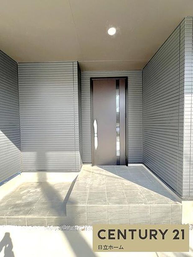 《玄関》　■我が家の顔である玄関。帰るのが楽しみになりますね。