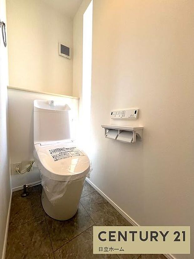 《トイレ》　■清潔感のある落ち着いたトイレ。