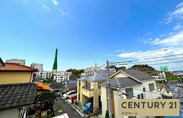 《眺望》　■「空」×「光」×「風」。開放感を具現化したような現地は、まさに「永住の地」としての選択肢です。