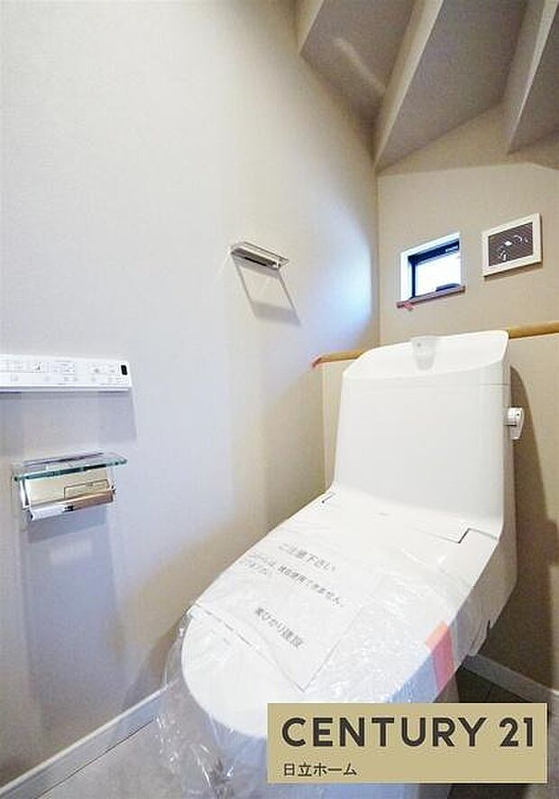 《トイレ》 ■トイレは明るい空間で清潔感があります。