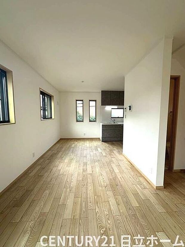 《リビングダイニング》 ■上質な時間を育む暮らしのメインステージ。