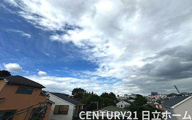 《眺望》 ■「空」×「光」×「風」。開放感を具現化したような現地は、まさに「永住の地」としての選択肢です。