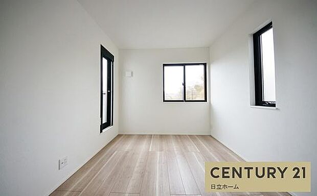 《子供部屋》 ■お子様の成長を優しく見守る、明るい子供部屋。遊んだり、学んだり、時には一人の時間を過ごしたりと健やかな毎日を育む大切な場所。未来への第一歩を育む、かけがえのない空間です。