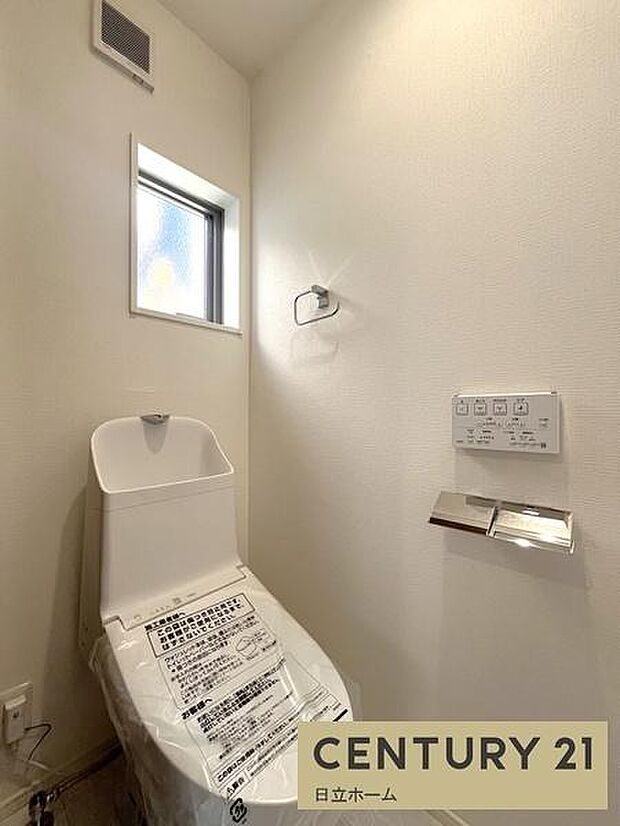 《トイレ》■トイレは明るい空間で清潔感があります。