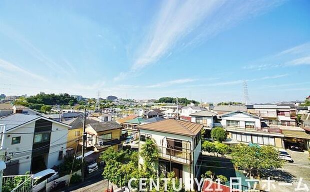 《眺望》 ■「空」×「光」×「風」。開放感を具現化したような現地は、まさに「永住の地」としての選択肢です。