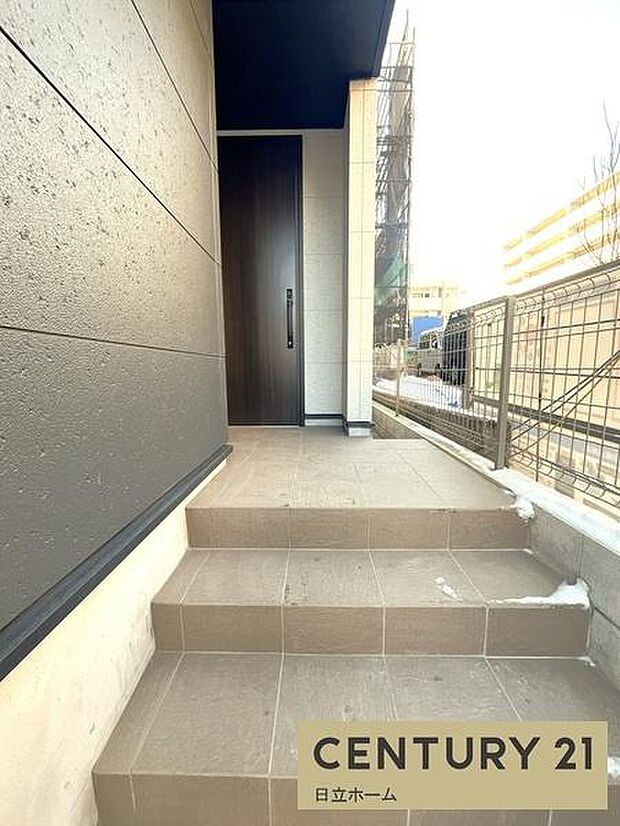 《玄関》 ■現地写真です。