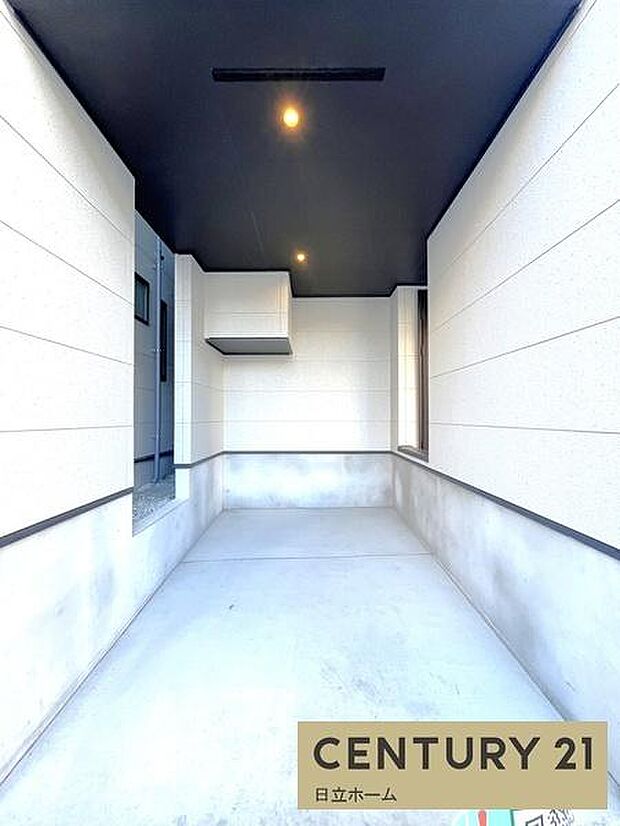 《駐車場》 ■駐車場1台可能(車種によりますが小型車となります)