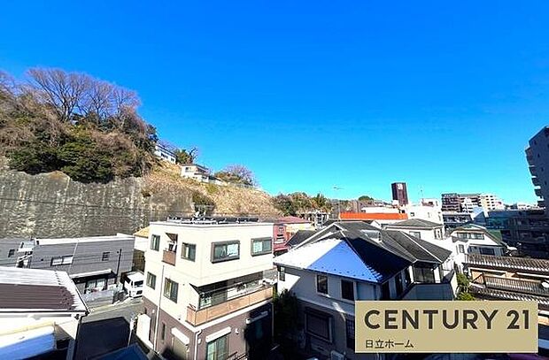 《眺望》 ■「空」×「光」×「風」。開放感を具現化したような現地は、まさに「永住の地」としての選択肢です。