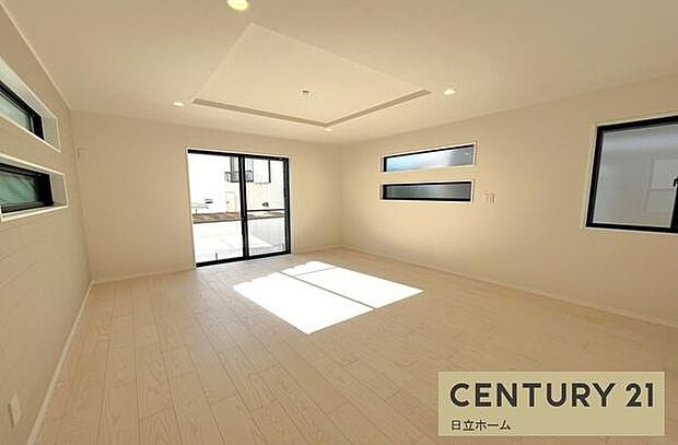 《リビングダイニング》　■上質な時間を育む暮らしのメインステージ。寛ぎとご家族とのコミュニケーションを育む居心地のよい場所。この明るい空間は家族に安らぎを与えて、落ち着いた心地よい空間になるでしょう。