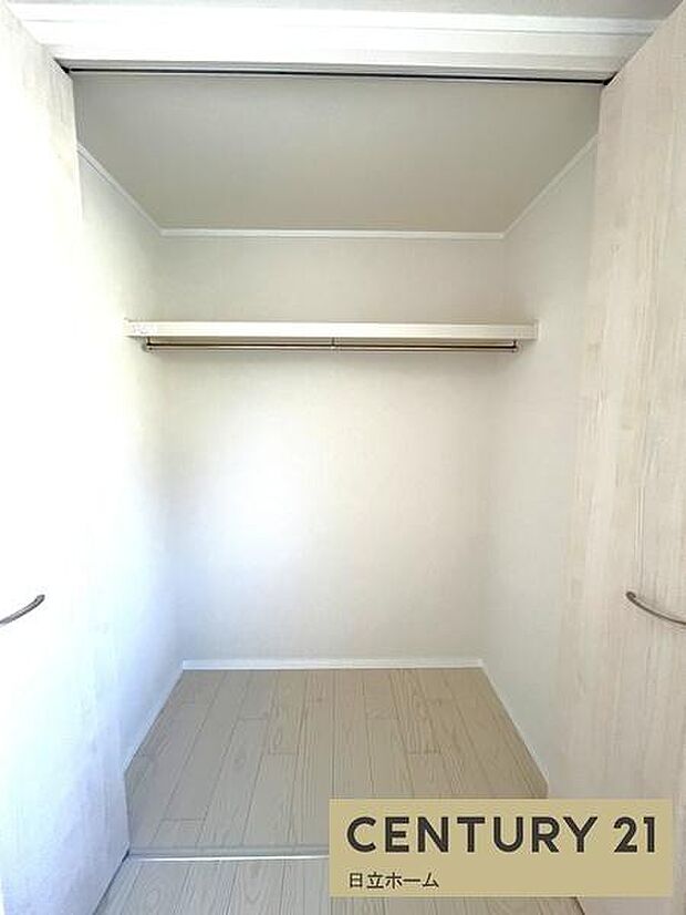 《収納》　■実用性を考慮した収納です。