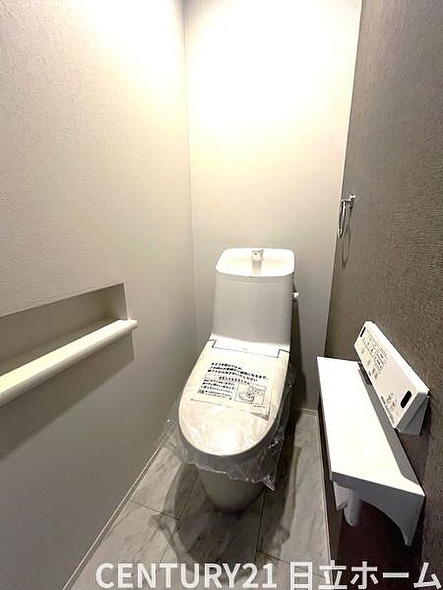 《トイレ》　■清潔感のある落ち着いたトイレ。