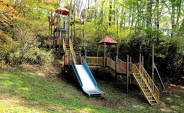 向原の森公園まで935m