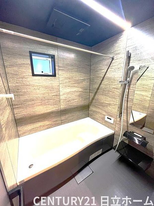 《浴室》　■ゆったりくつろげる癒しのバスルーム。