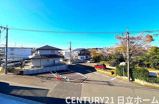 《眺望》　■「空」×「光」×「風」。開放感を具現化したような現地は、まさに「永住の地」としての選択肢です。