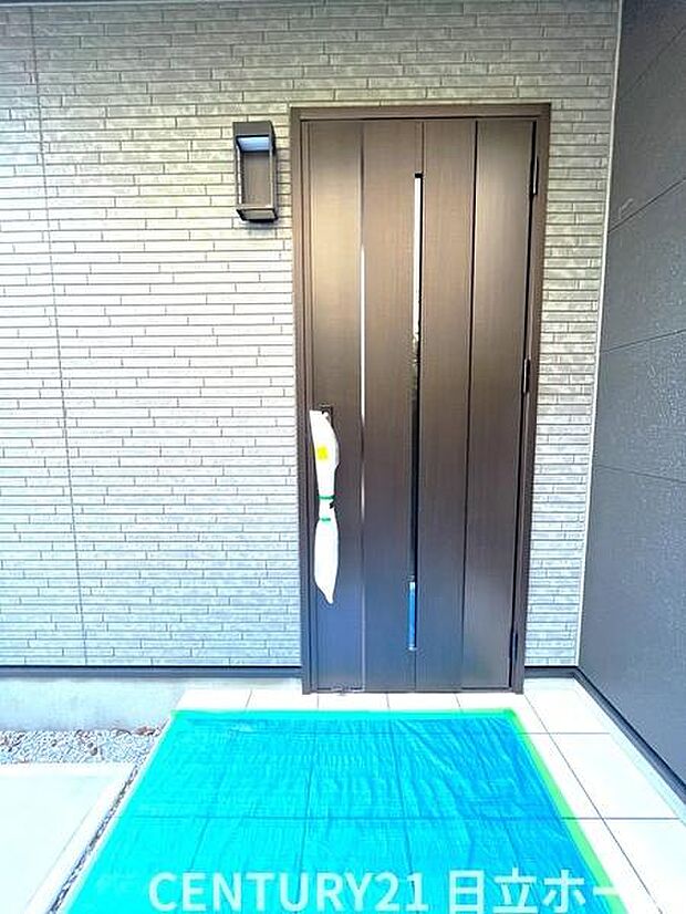 《玄関》　■我が家の顔である玄関。帰るのが楽しみになりますね。