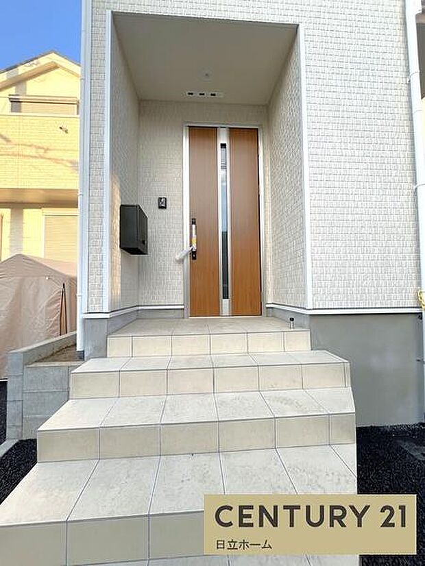 《玄関》　■我が家の顔である玄関。帰るのが楽しみになりますね。