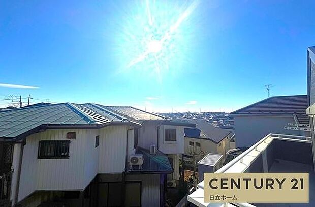 《眺望》 ■「空」×「光」×「風」。開放感を具現化したような現地は、まさに「永住の地」としての選択肢です。