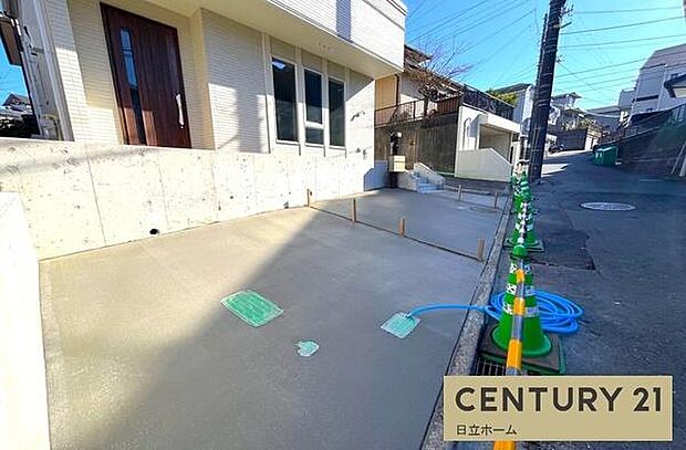 《駐車場》　■敷地内駐車場