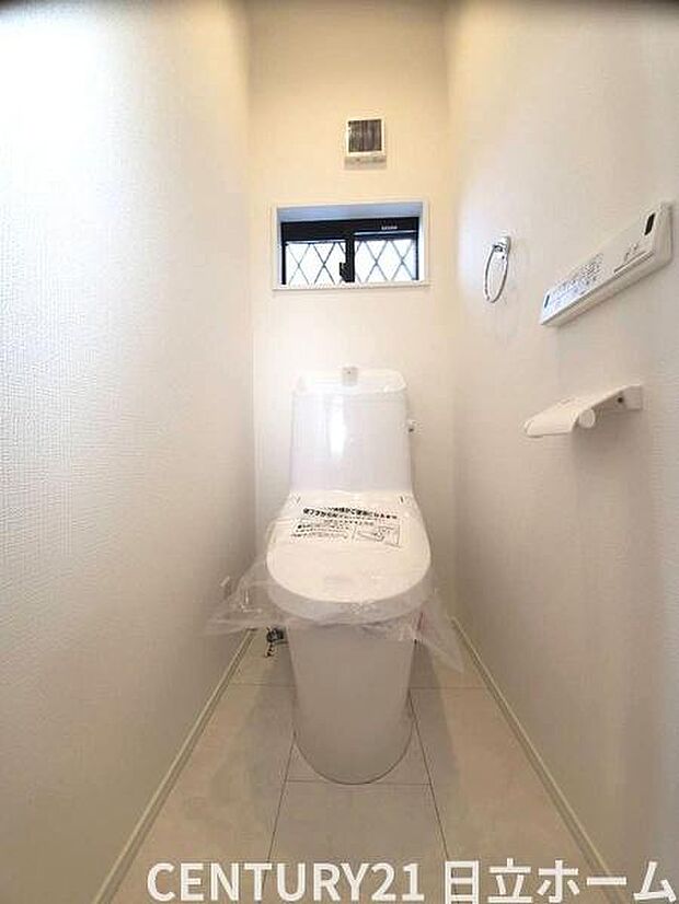 《トイレ》 ■清潔感のある落ち着いたトイレ。