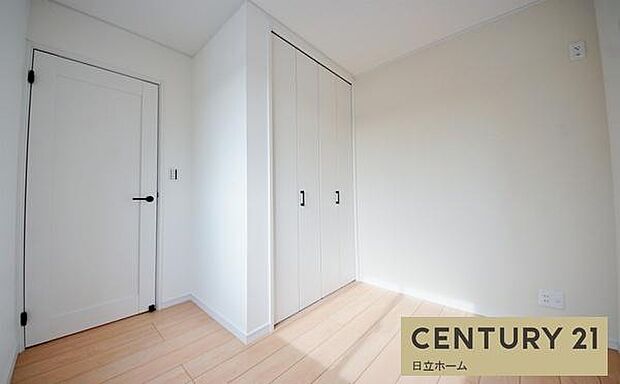 《洋室》 ■明るくスタイリッシュな空間になっています。