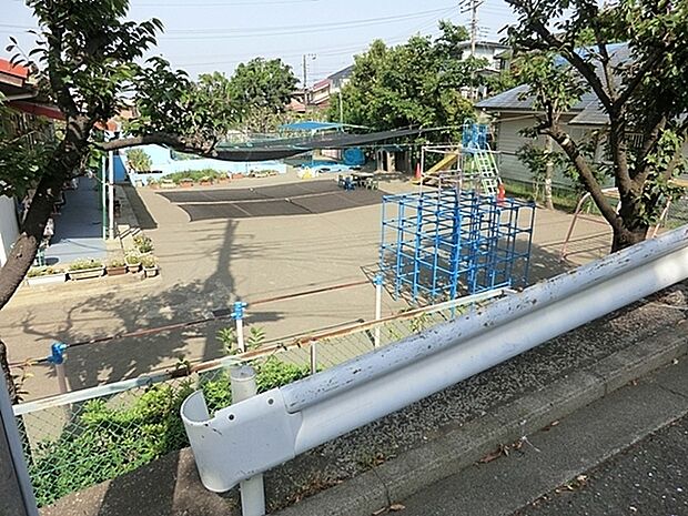 境木保育園まで571m、保育理念は「自分も友達も大切に認め合い未来を切り開く生きる力を育てる」