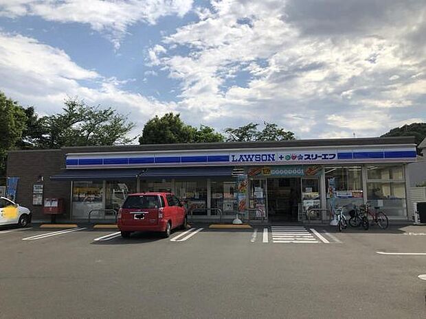 ローソン・スリーエフ下麻生店まで526m