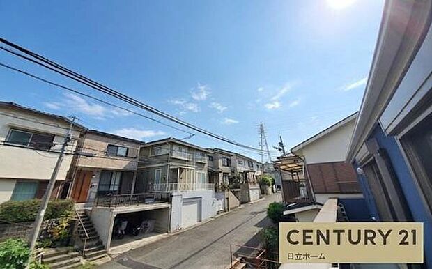 《眺望》　■目の前には気持ちの良い青空が広がります。開放的で開けた空間が望めます。