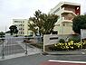 周辺：横浜市立上山小学校まで809m
