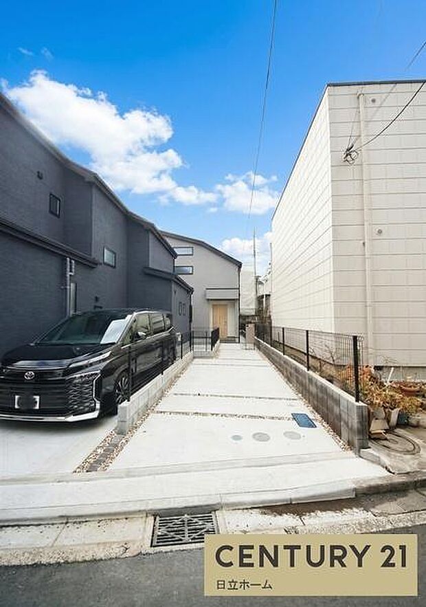 《駐車場》 ■フラットアプローチ駐車場1台可能。(車種による)