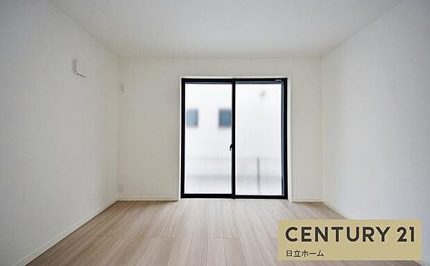 《洋室》 ■型にはまらない多才なプライベートルーム。くつろぎの場としてだけでなく、趣味や仕事のパーソナルスペースとしても活躍するゆったりした洋室。落ち着きがあり個の時間をたっぷり楽しめる快適空間です。