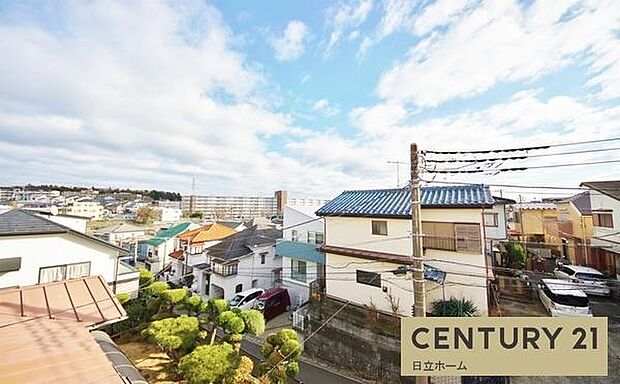 《眺望》　■「空」×「光」×「風」。開放感を具現化したような現地は、まさに「永住の地」としての選択肢です。