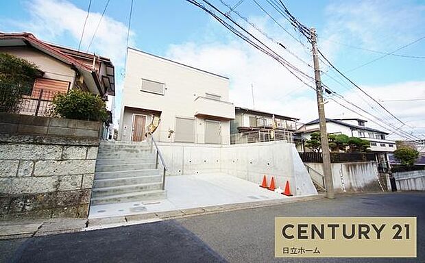 《前面道路》　■落ち着いた住環境です。