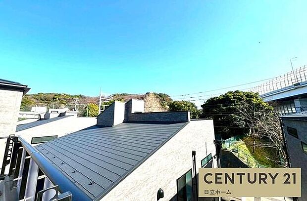 《眺望》 ■「空」×「光」×「風」。開放感を具現化したような現地は、まさに「永住の地」としての選択肢です。