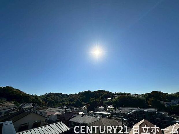 《眺望》 ■「空」×「光」×「風」。開放感を具現化したような現地は、まさに「永住の地」としての選択肢です。