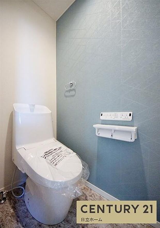 《トイレ》　■清潔感のある落ち着いたトイレ。