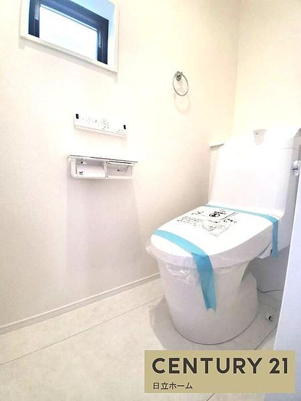 《トイレ》■トイレは明るい空間で清潔感があります。